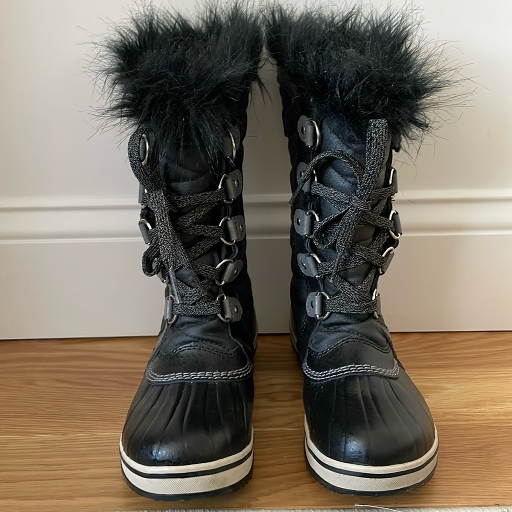 Sorel youth Torino II size 3 winter boots